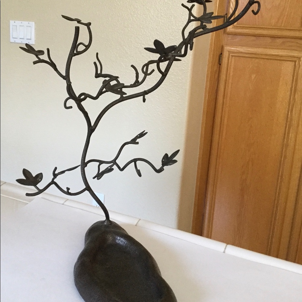 Metal jewelry hanger tree leaves - Picture 2 of 6